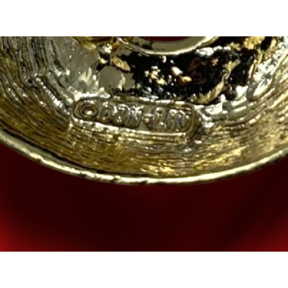 Vintage 1980's Don-Lin Gold Tone Chunky Knot Earrings Pierced Couture Runway - Picture 3 of 6